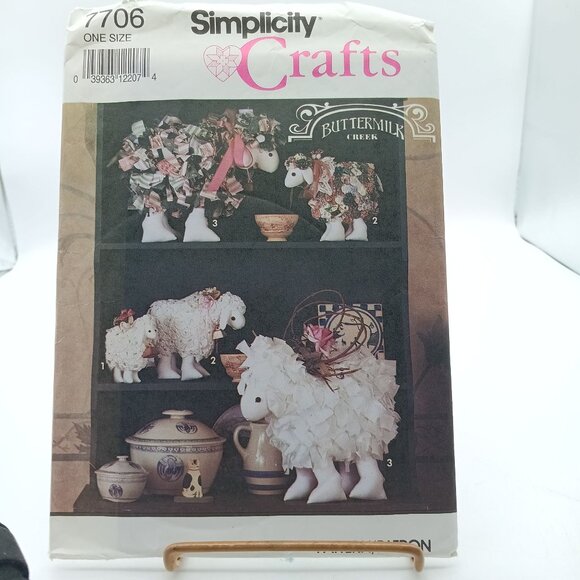 UNCUT Vintage Simplicity Crafts 7706 Decorative Lamb Pattern Kit 13 Pieces OS - Picture 1 of 2